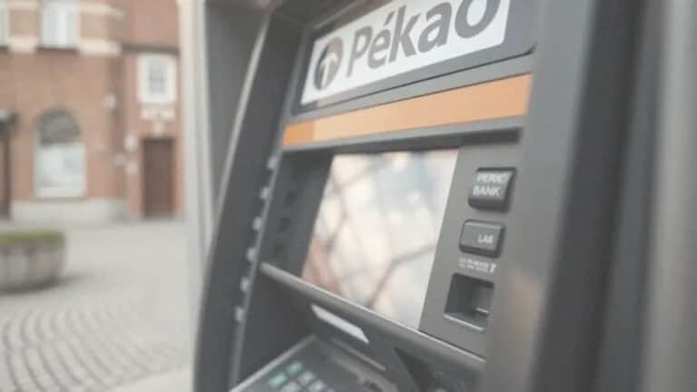 Ile można wypłacić blikiem z bankomatu? Sprawdź limity w bankach